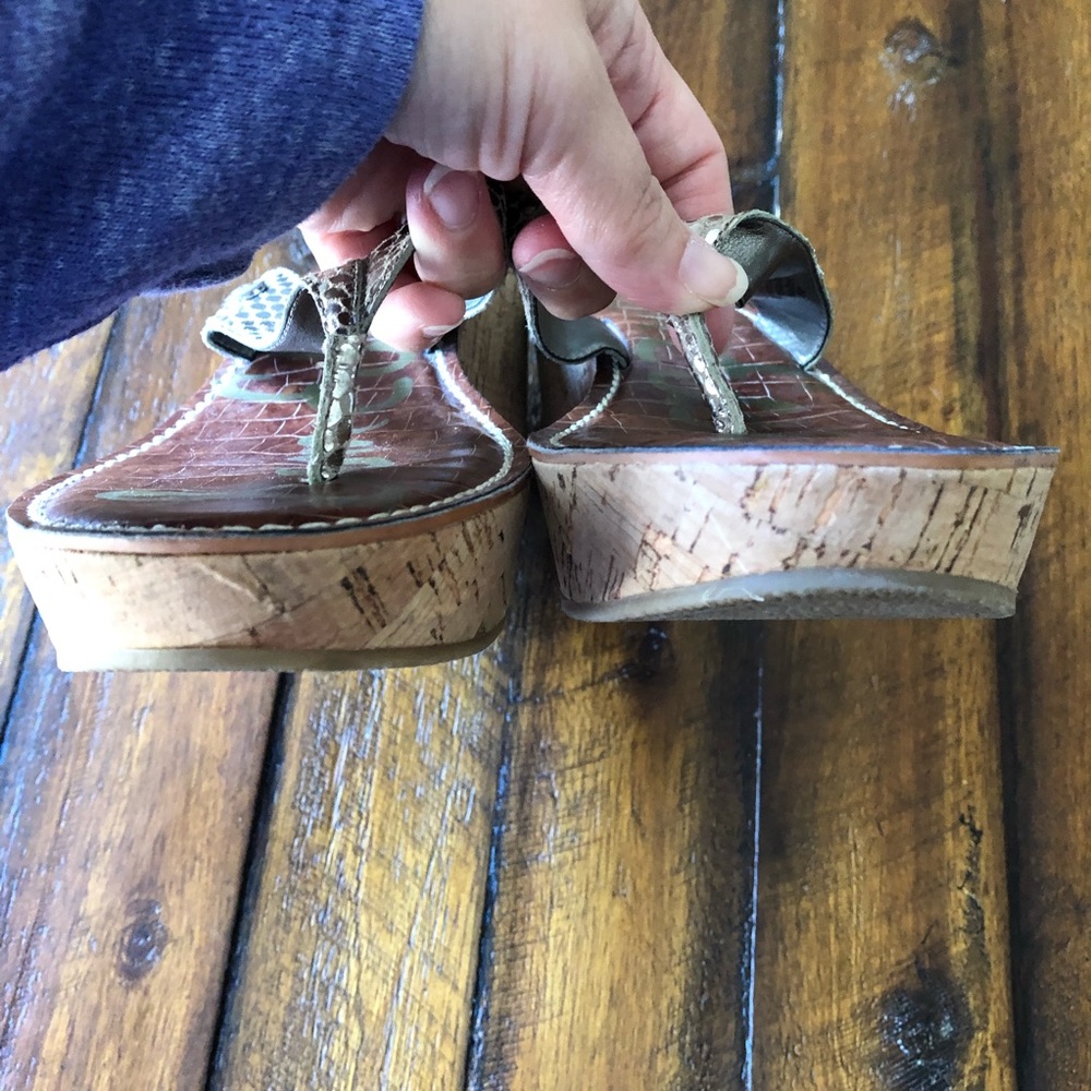 Sam Edelman Romy Wedge Sandal Light Gold and Cork - Picture 8 of 11